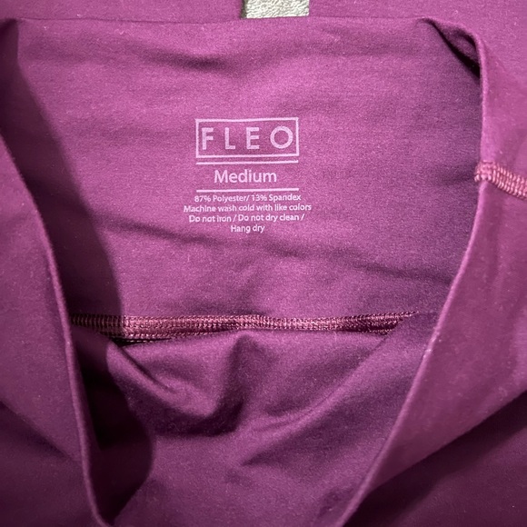 Fleo Berry flare Leggings - Picture 5 of 5